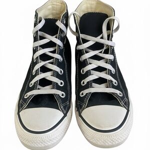 EUC • Converse Chuck 70 High Top Canvas Shoe